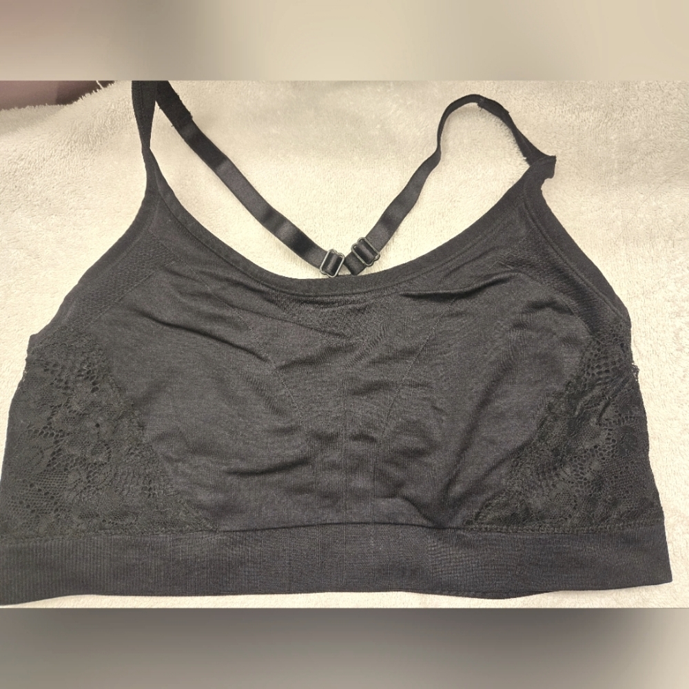 Torrid Racerback Bralette- no tags but never wore.